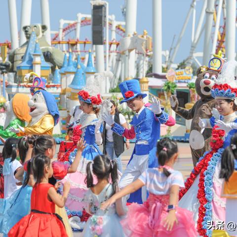 重温经典传说：《勇者斗恶龙3》手机版游戏评测，新老玩家共享的魔幻冒险旅程