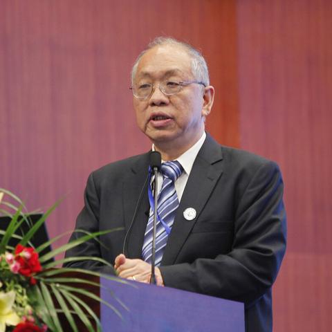 (丘成桐证明卡拉比猜想的过程)卡拉比丘成桐空间证明过程详细解析与讨论