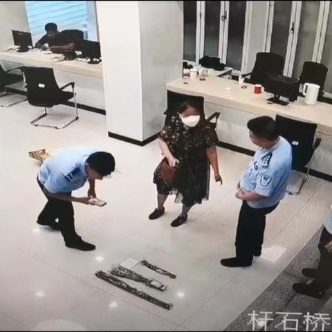 弩子弹药盒子最新版本更新内容：新增多种弹药选择，提升射击体验