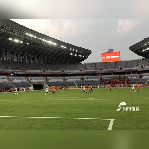 (如何提高足球射门球速以在比赛中取得优势的能力)如何提高足球射门球速以在比赛中取得优势