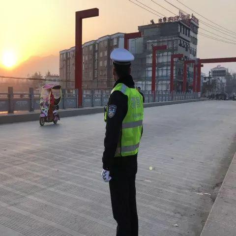 完美阵容即战力之源：深度剖析天黑装备铺阵容最强搭配及优化策略