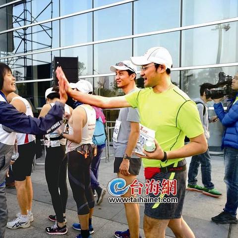 用跑跑大圣微信小程序，让你足不出户探索世界，体验无限乐趣！