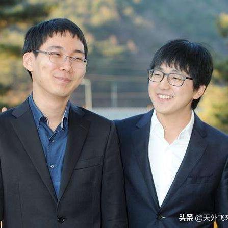 探秘巅峰荣耀：《王的崛起无限钻石版》全新玩法大揭秘，尽享无限可能的奢华对局体验