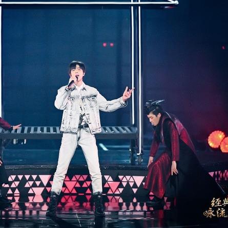 (摩登三国 百科)摩登三国：穿越时空的历史再现与现代思潮的碰撞