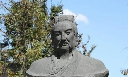 (陈霸先是什么人物)陈霸先在建康保卫战中英勇抵抗，谱写英雄壮举震撼人心
