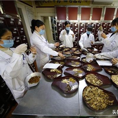 以无比速度诠释服务价值，我送快递追求超级快捷，全程不插广告打断您的等待