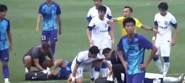 (中国足球暴力犯规)中国足球暴力事件频发，如何扭转困境保卫体育精神？
