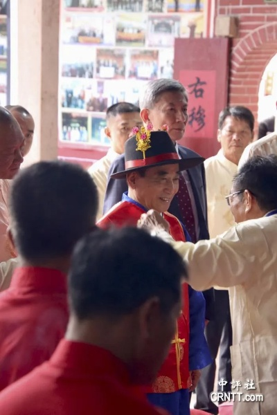 台湾知名政治人物王金平前往漳州进行祭祖活动，传承文化与家族情感