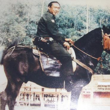 (传奇霸主贫民攻略)传奇霸主不充钱后期如何打造强力装备和提升实力？