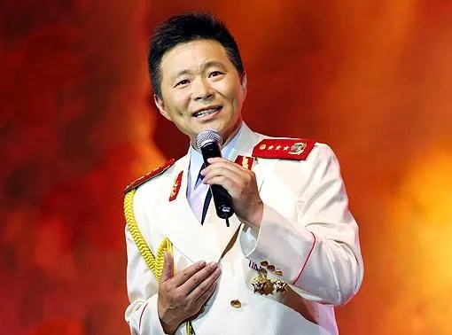 英雄万岁王宏伟：逆境中崛起，主持正义救人于危难的红色行动记载