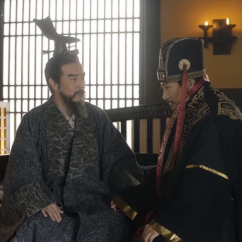 (七雄争霸官网安卓4.0)七雄争霸手游下载：挑战各路豪强，争夺霸主宝座！