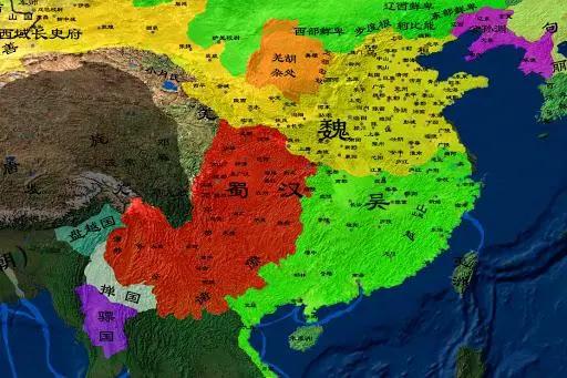 (三国演义地图全图高清版本)三国演义超详细高清地图大揭秘，精准标注各城市战区景点