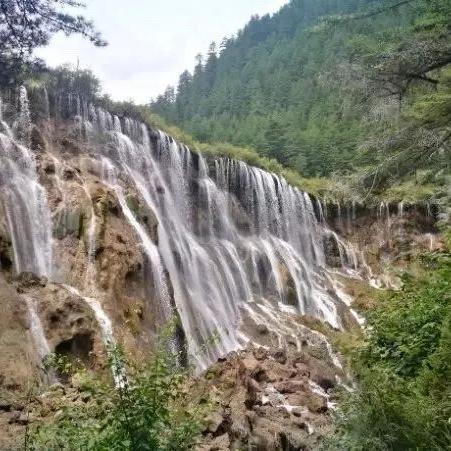 (仙子落凡尘百度百科)仙子坠凡尘小说在线阅读：梦幻之地，仙界与人间的穿越与纠葛