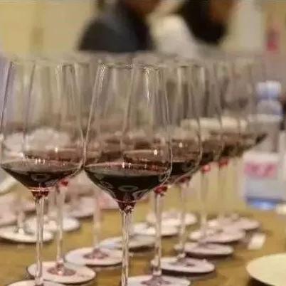 探索精灵宝贝大师球的奥秘:它到底有什么用途和在精灵宝贝世界中的重要性 探索精灵宝贝大师球的奥秘:它到底有什么用途和在精灵宝贝世界中的重要性