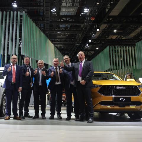 (进击堡垒视频)探索无奶玩法:进击的堡垒无奶策略解析