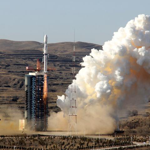 (探寻超电磁炮的三个独有特征及其奥秘是什么)探寻超电磁炮的三个独有特征及其奥秘