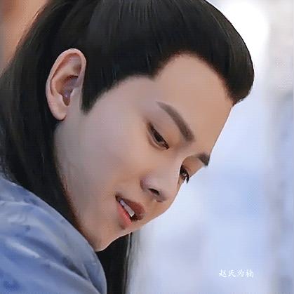 (锦衣天下什么意思)解析‘锦衣天下’的深层含义及其在文学与历史中的象征意蕴