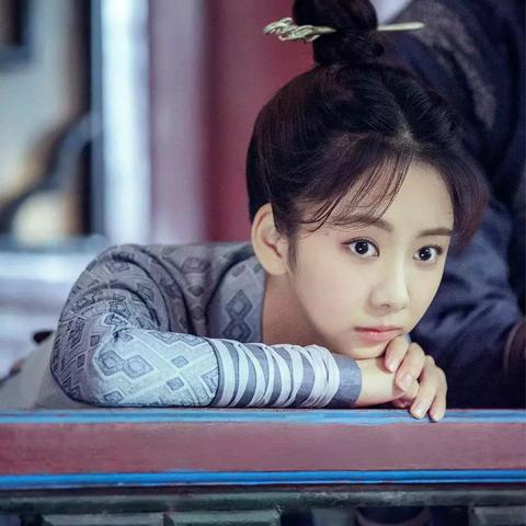 (锦衣天下什么意思)解析‘锦衣天下’的深层含义及其在文学与历史中的象征意蕴