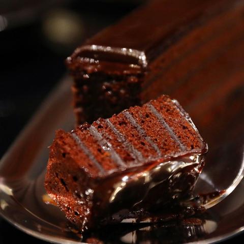 (深圳甜品排行榜)深圳新宠:探寻十大名甜品,让你甜到心底,口水乱流!