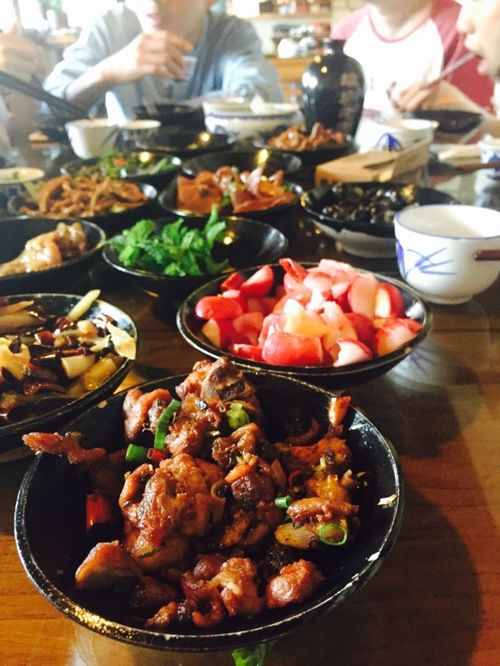 探索中国美食之旅：带您领略东莞长安美食街的独特风味与深厚历史文化底蕴