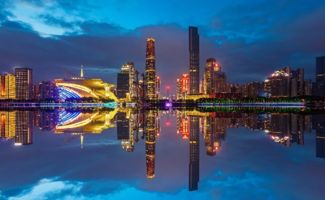 双镜之城：探寻历史和现代并存之美，古老文化和现代生活共融的奇妙之地