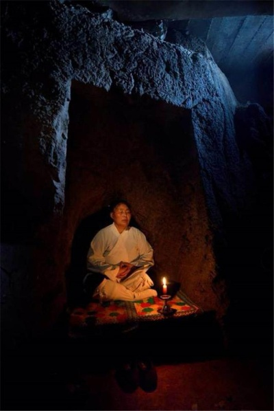 九游道士出观：探索修道之旅，揭秘古老道教文化与仙侠传说的奇幻世界