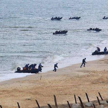 (现代战舰无限美金版下载)现代战舰无限美金版：探索海上战争的极限乐趣与战略挑战