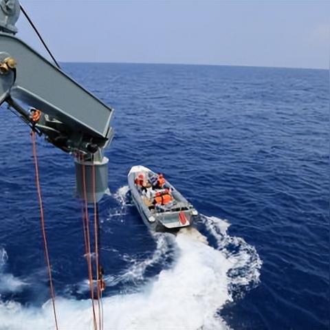 (现代战舰无限美金版下载)现代战舰无限美金版：探索海上战争的极限乐趣与战略挑战