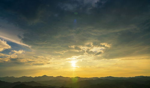 (落日山丘攻略)在落日山丘安卓下载安装，感受自然与和谐的魅力