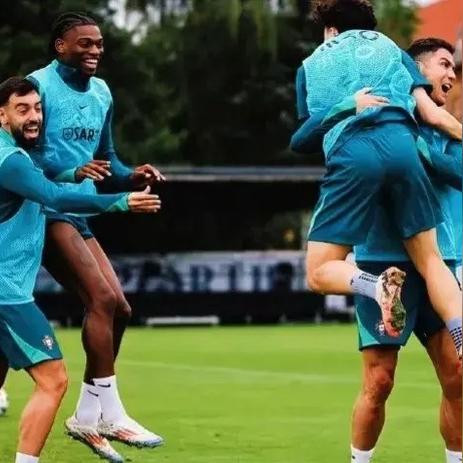 (风暴奇兵强力阵容)风暴奇兵最强阵容：打败所有敌人的无敌阵容！