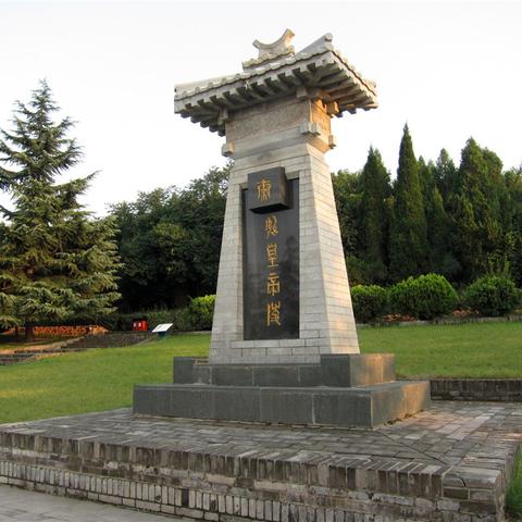 贪婪地宫探险：哪种英雄适合在宝藏丰富的地下迷宫中发挥作用？