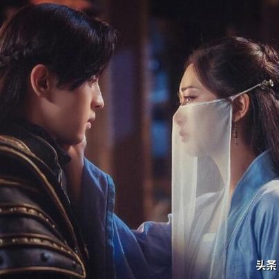 (神界乱斗红包版是真的吗)神界乱斗游戏：踏入异次元，体验无尽挑战与荣耀的巅峰对决