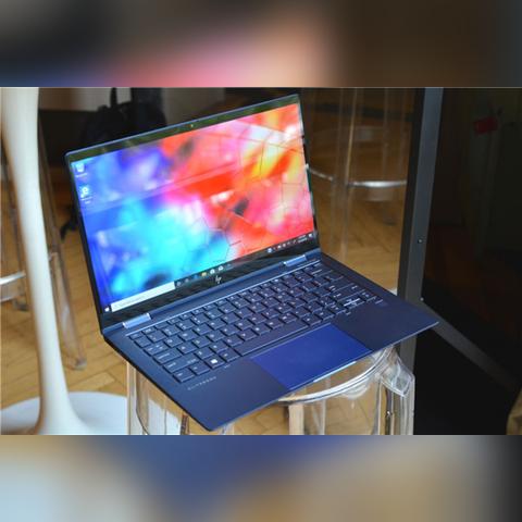 (告诉店员想买最新款笔记本电脑)向店员表达自己的愿望:购买市场上最新款式的笔记本电脑 (告诉店员想买最新款笔记本电脑)向店员表达自己的愿望:购买市场上最新款式的笔记本电脑