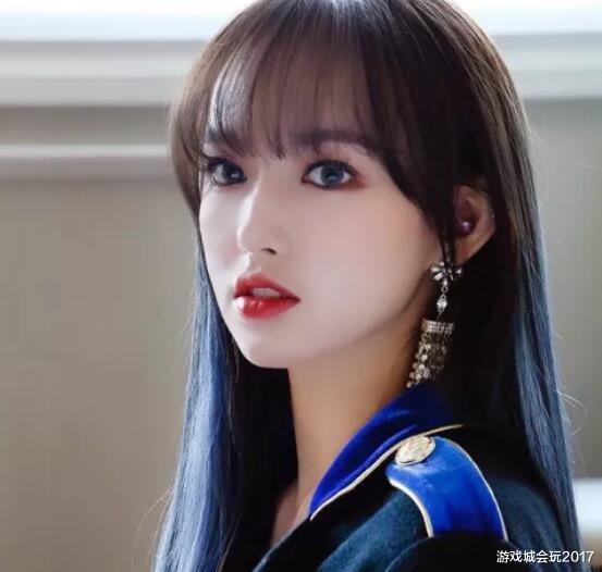 万国之王:朝现花璧,娇艳动人,独领风骚,引无数眼球驻足仰望 万国之王:朝现花璧,娇艳动人,独领风骚,引无数眼球驻足仰望