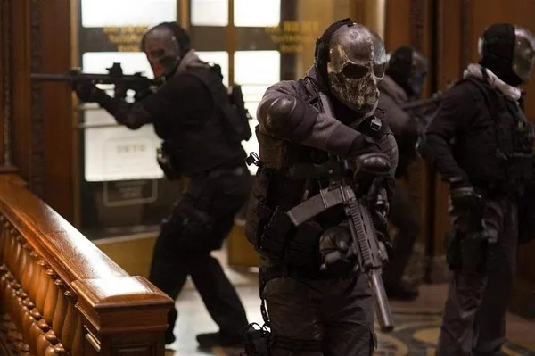 (全境警戒结局什么意思)全境警戒剧情详解:探究主要角色内心变化与行动路线