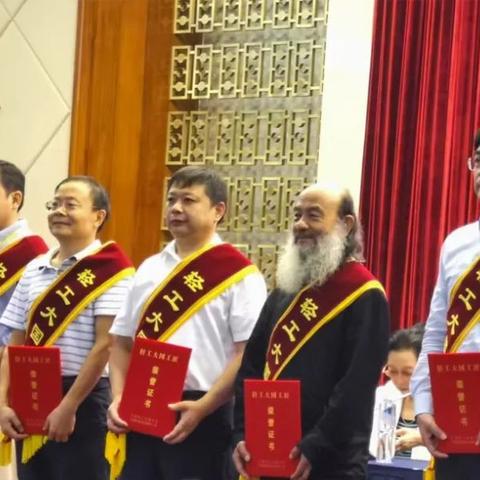 (足球大师荣誉版球员怎么获得)足球大师荣誉版最高等级是多少?别错过获取无限荣誉的机会! (足球大师荣誉版球员怎么获得)足球大师荣誉版最高等级是多少?别错过获取无限荣誉的机会!