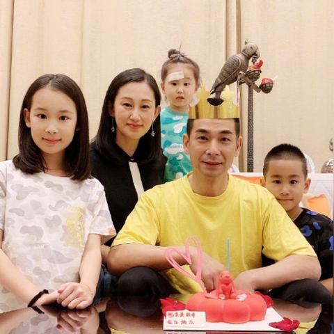 (寻侠客怎么上9个人物)寻侠客时间不停更新,怎么解决不能同步的问题?